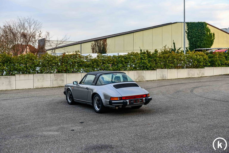 Porsche 911 Carrera 3.2 (US)