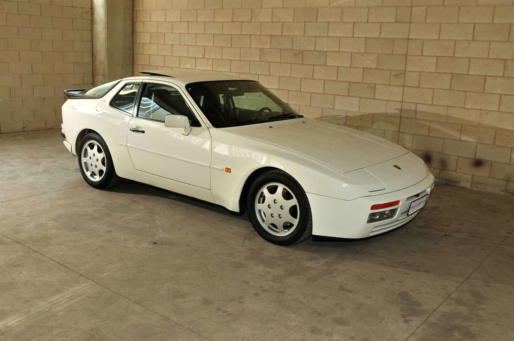 Porsche 944 Turbo S Coupé