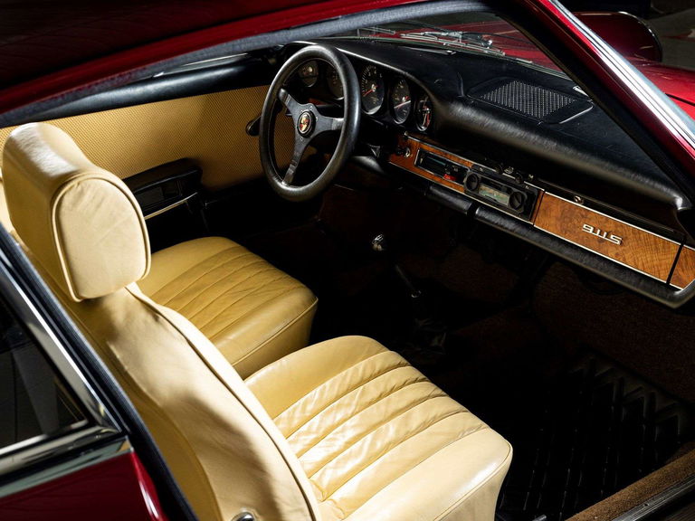 Porsche 911 S (F-Modell)