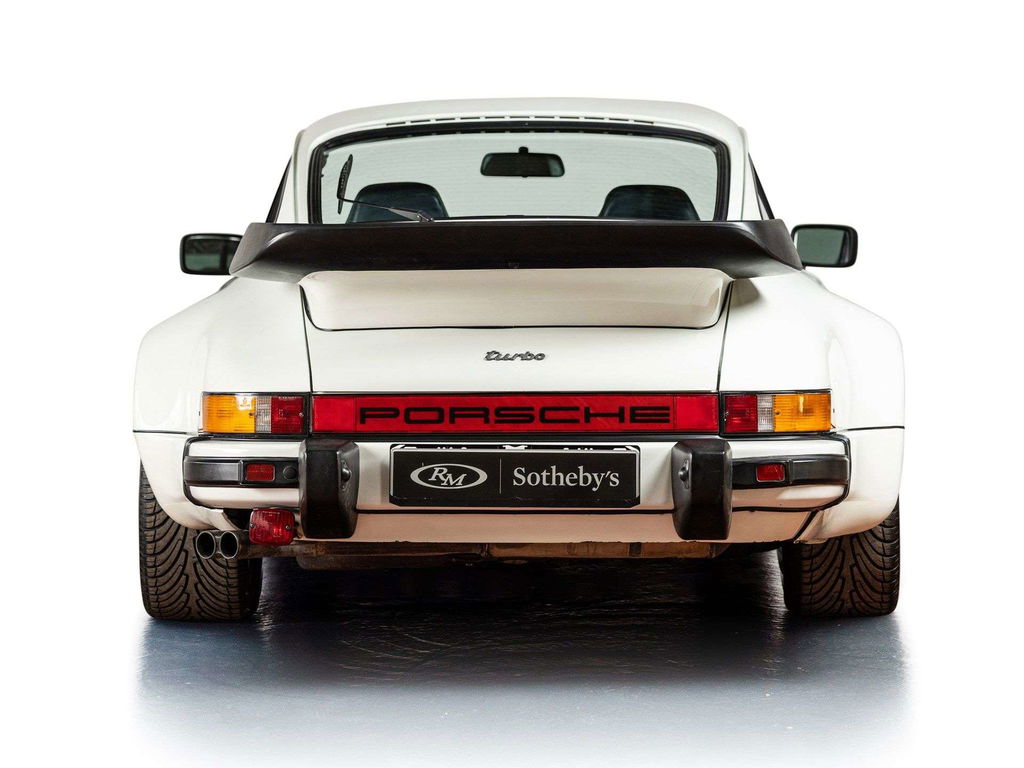 Porsche 911 Turbo 3.3
