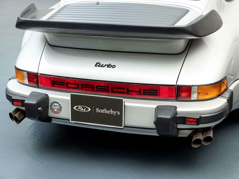 Porsche 911 Turbo 3.3