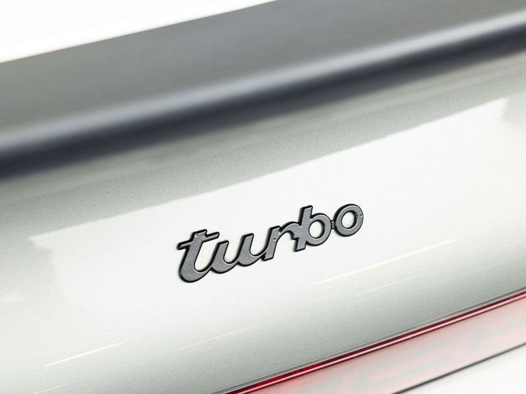 Porsche 911 Turbo 3.3