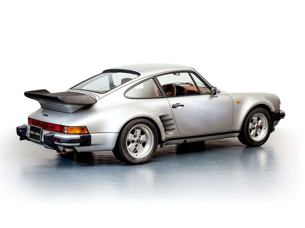 Porsche 911 Turbo 3.3