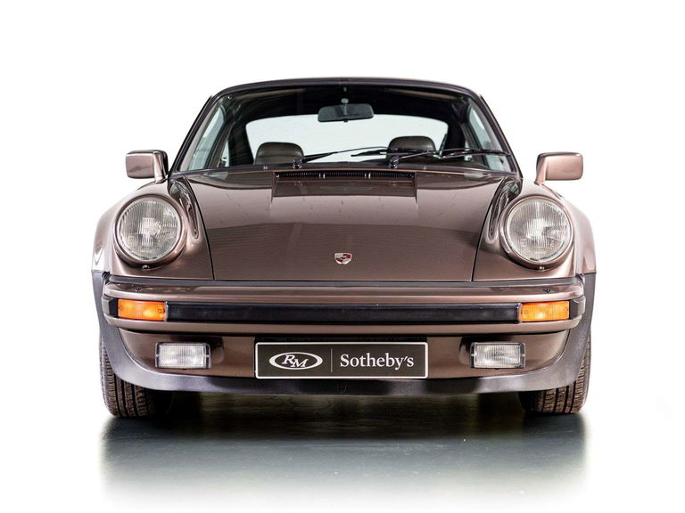 Porsche 911 Turbo 3.3