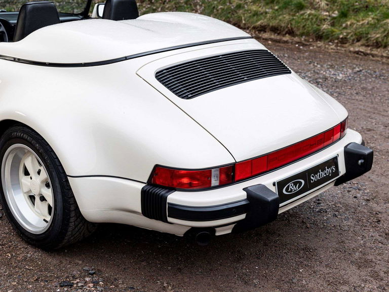 Porsche 911 Carrera 3.2 Speedster