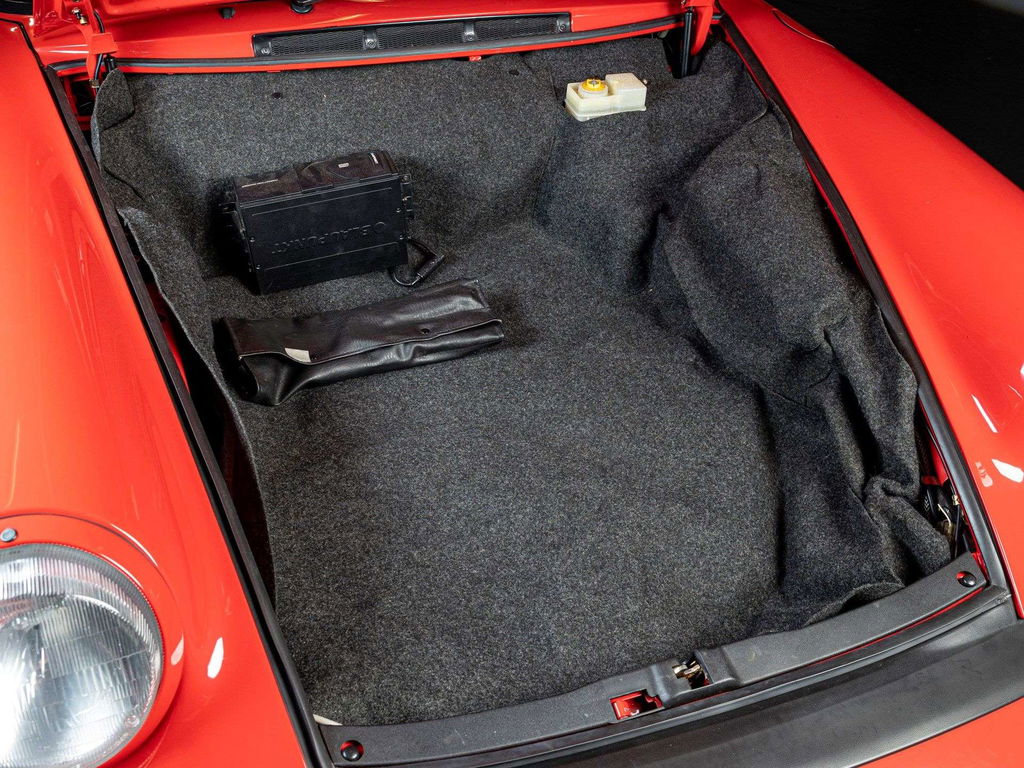 Porsche 911 Carrera 3.2 Speedster (US)