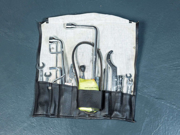 Porsche 911 Carrera 3.2 Speedster (US)