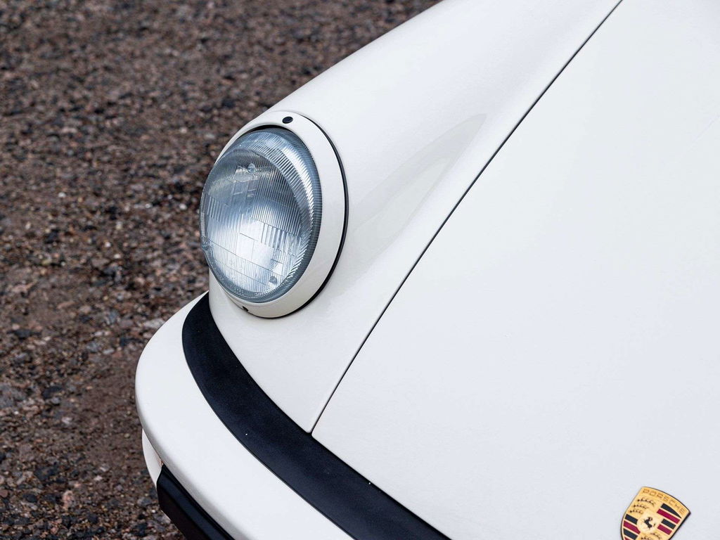 Porsche 911 Carrera 3.2 Speedster