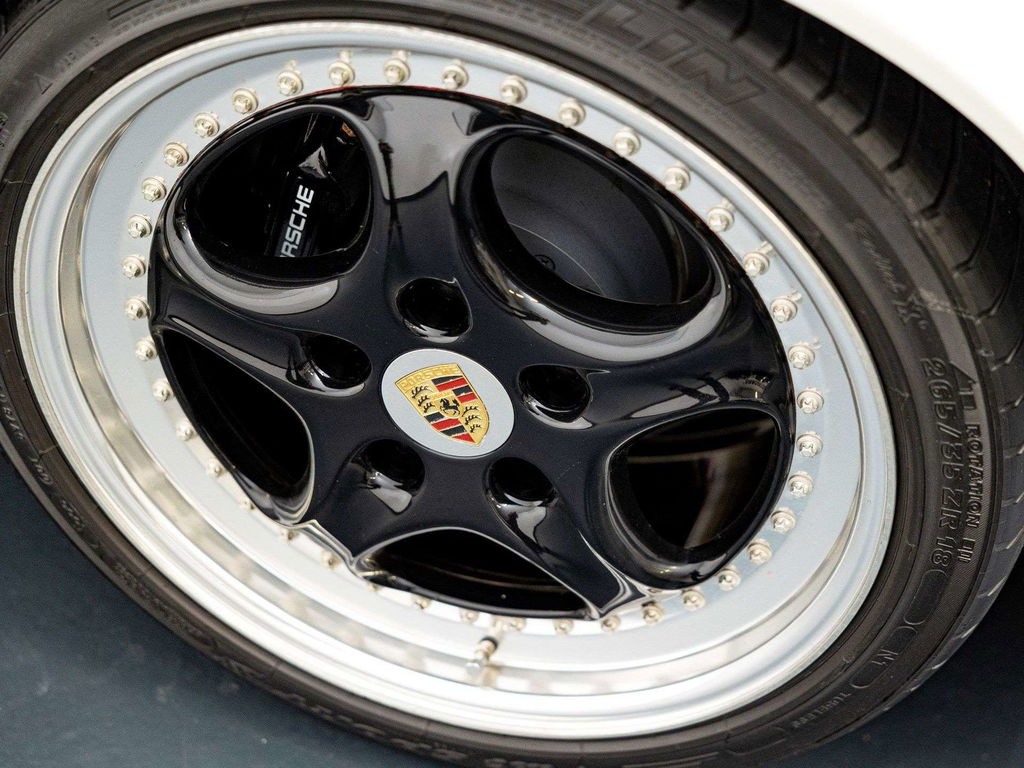 Porsche 964 Carrera 2 Speedster