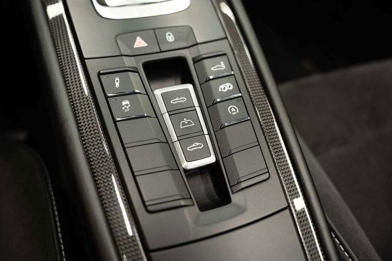 Porsche 991.2 Carrera GTS