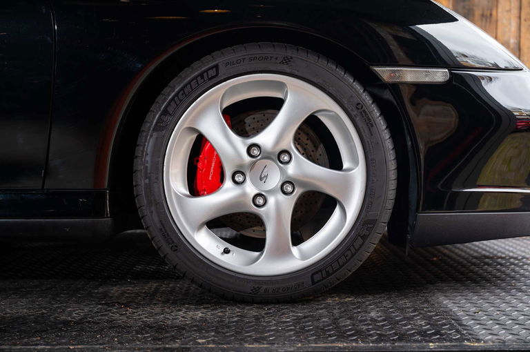 Porsche 996 Carrera 4S
