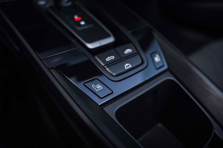 Porsche 992 Carrera 4 GTS