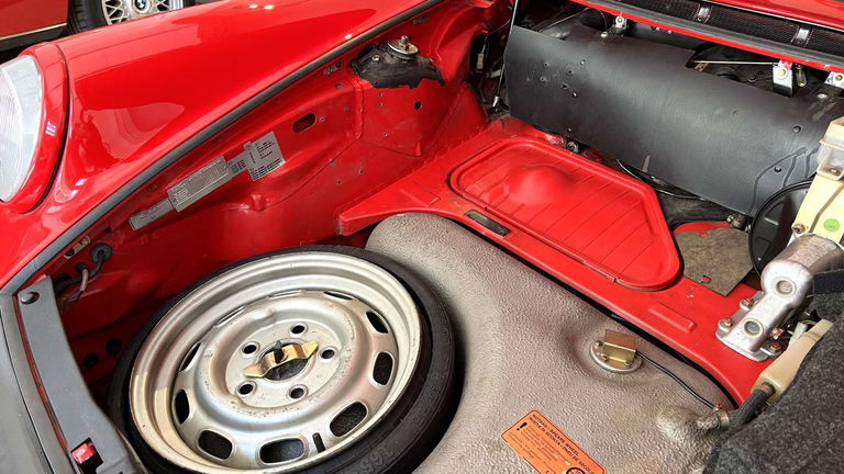 Porsche 911 Carrera 3.2