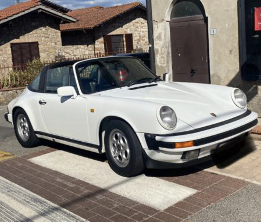 Porsche 911 Carrera 3.2