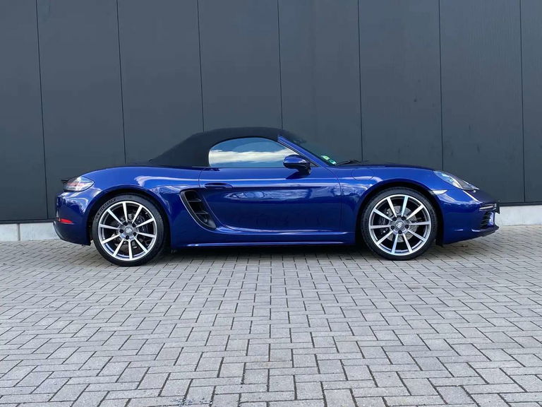 Porsche 718 Boxster