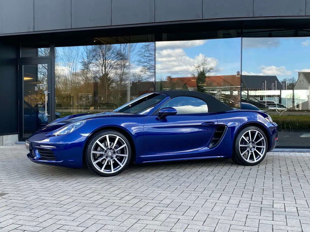 Porsche 718 Boxster