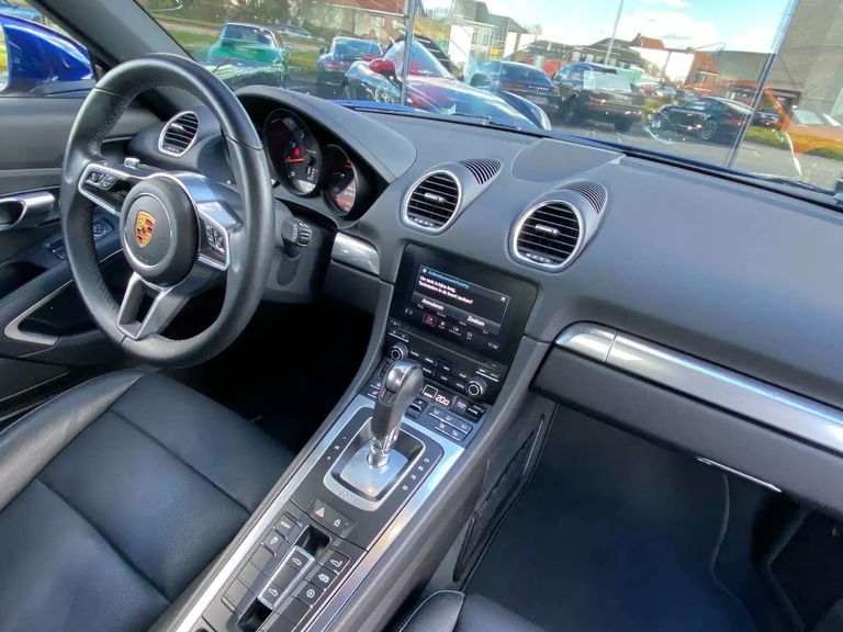 Porsche 718 Boxster