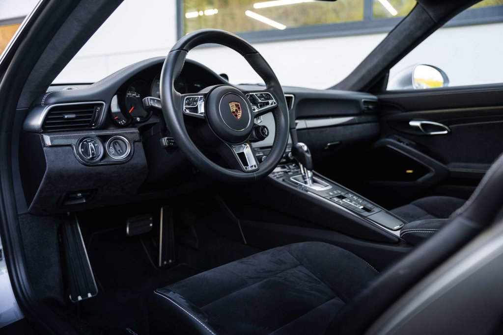 Porsche 991.2 Carrera 4 GTS