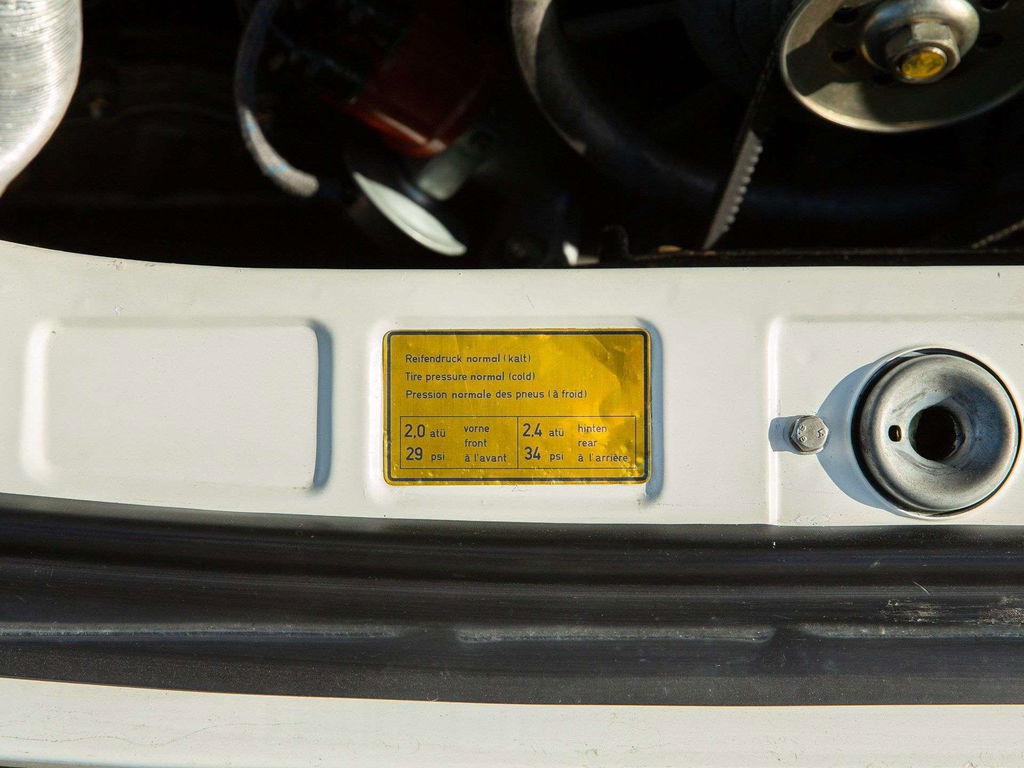 Porsche 911 Carrera 2,7