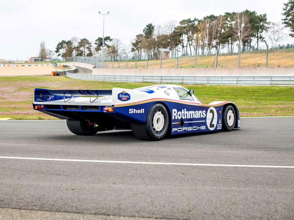 Porsche 962
