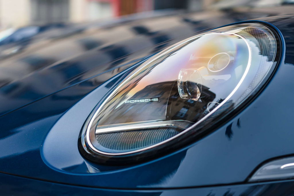 Porsche 992 Carrera 4S