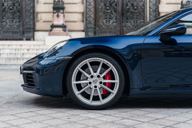 Porsche 992 Carrera 4S