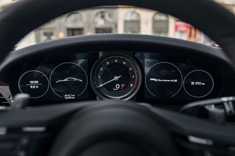 Porsche 992 Carrera 4S