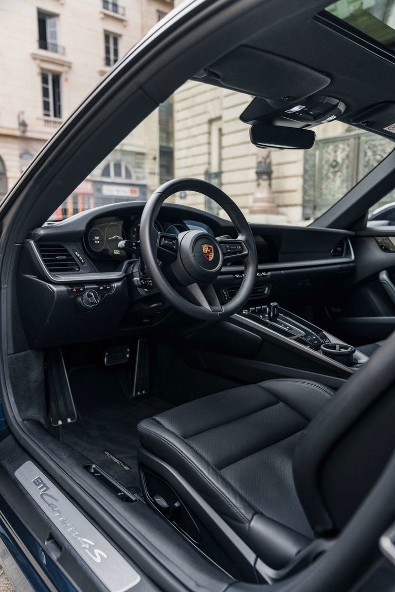 Porsche 992 Carrera 4S