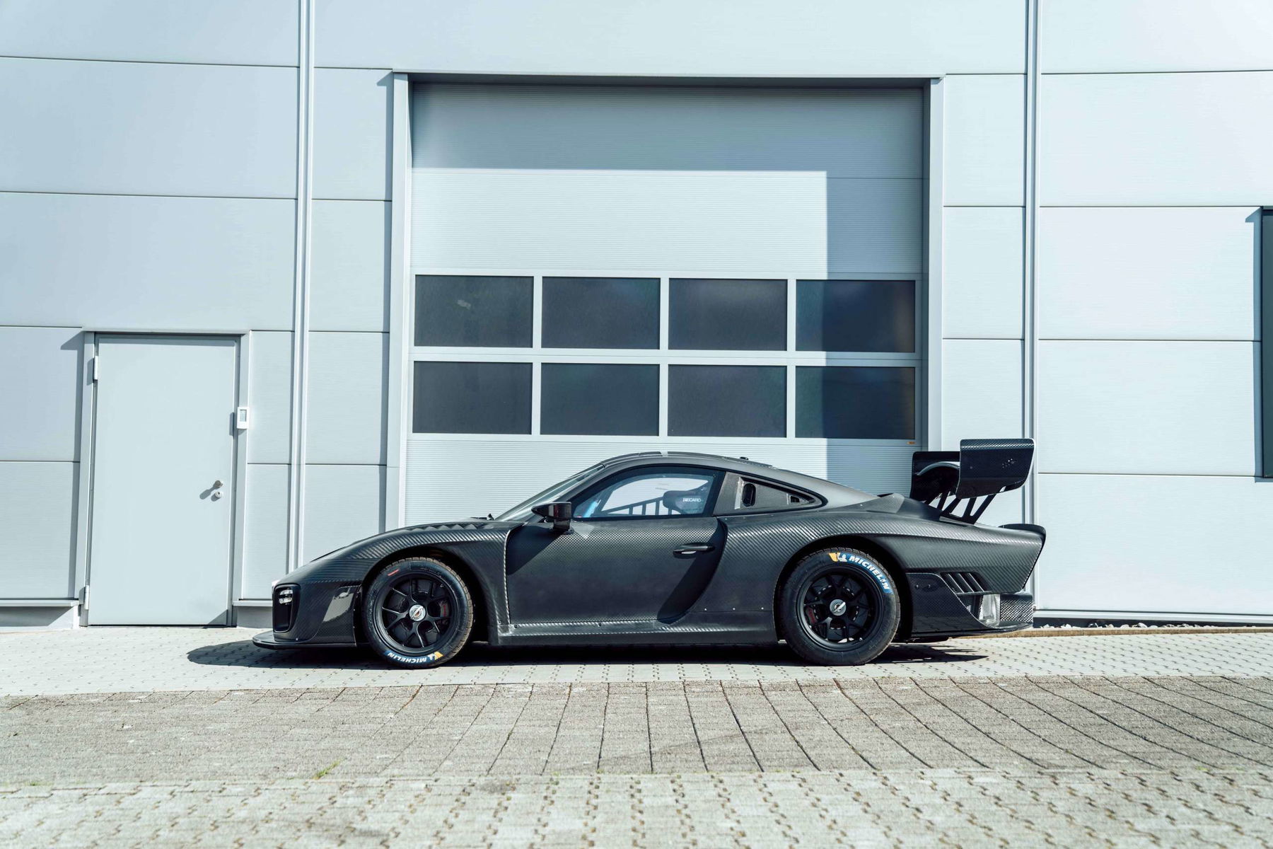 【保証書・未使用ポッド付】ガーミン935 保証書・未使用ポッド付】ガーミン935