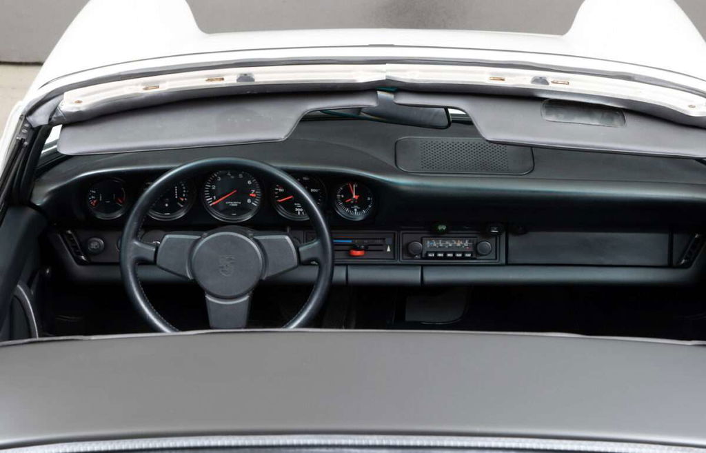 Porsche 911 Carrera 2.7