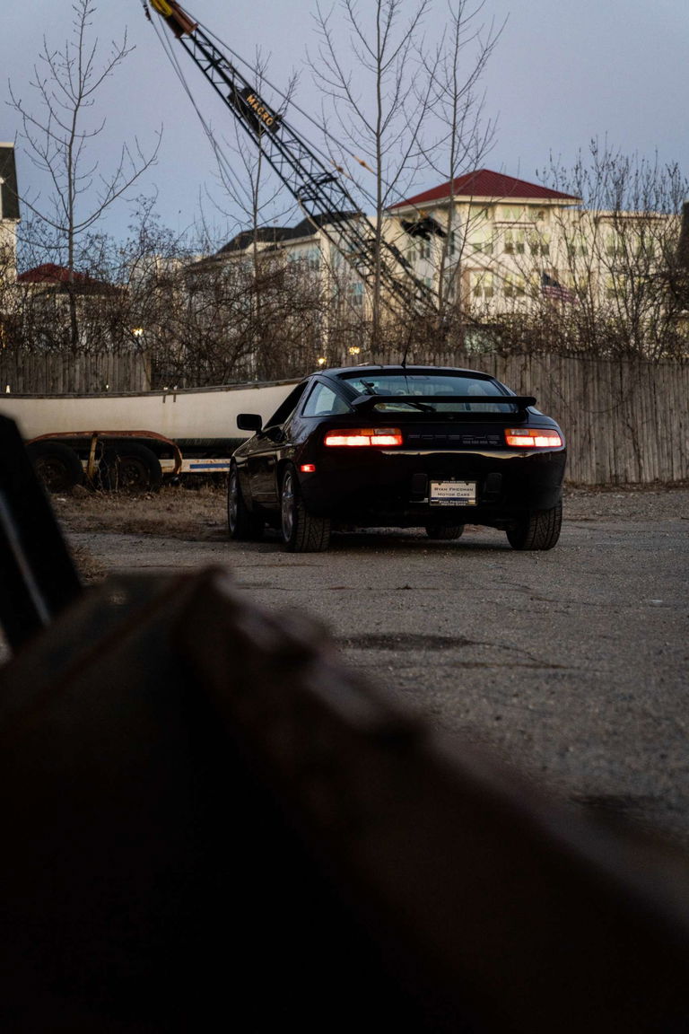 Porsche 928 S4