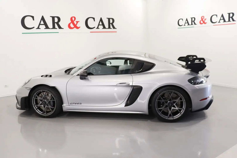 Porsche 718 Cayman GT4 RS