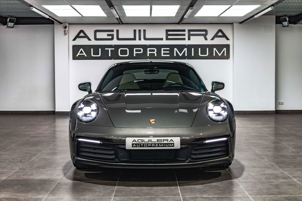 Porsche 992 Carrera 4S