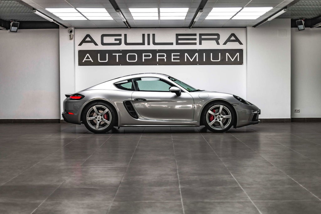 Porsche 718 Cayman S