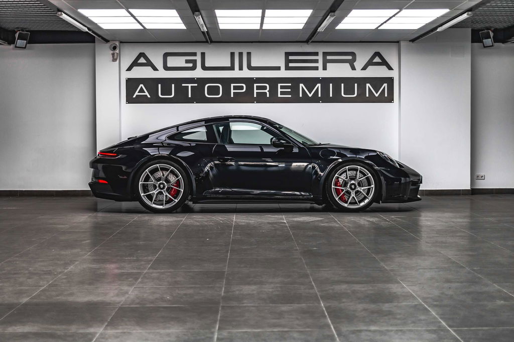 Porsche 992 GT3 Touring