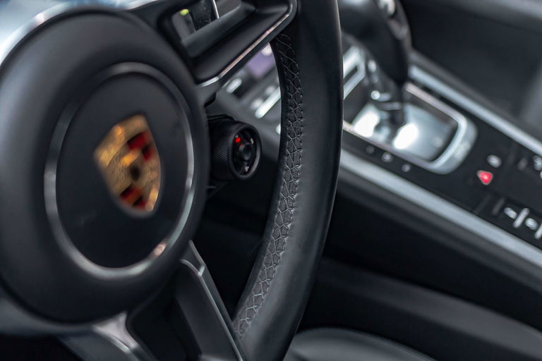 Porsche 718 Cayman S