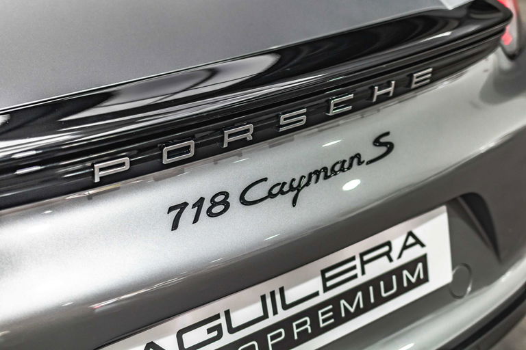 Porsche 718 Cayman S