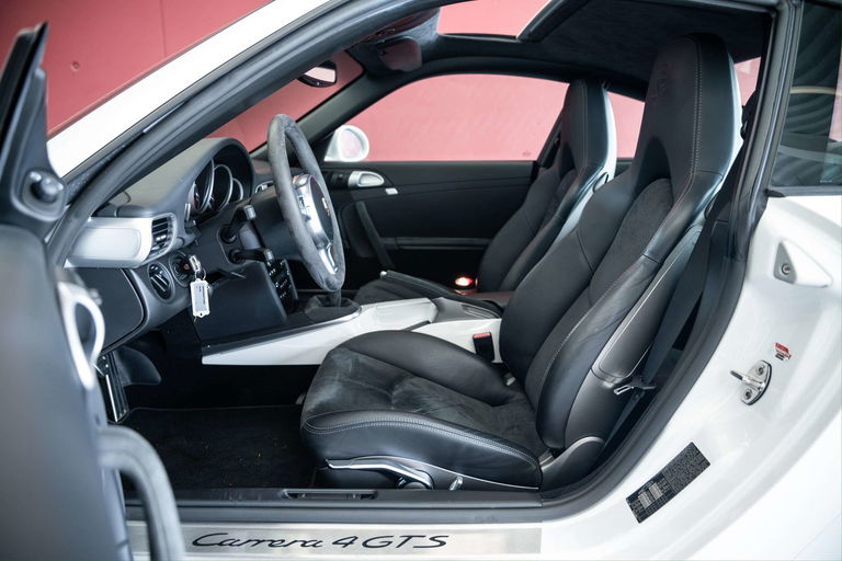 Porsche 997.2 Carrera 4 GTS