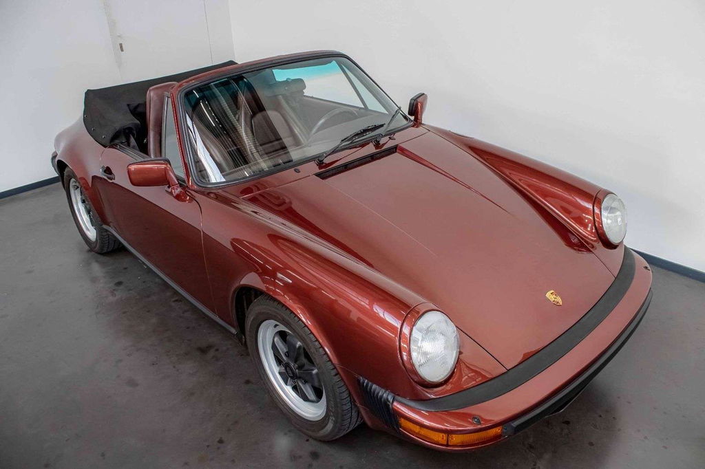 Porsche 911 Carrera 3.2 (US)