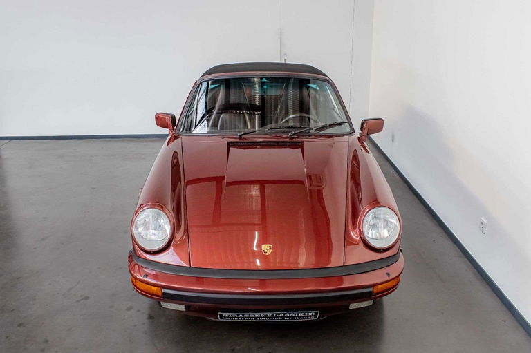 Porsche 911 Carrera 3.2 (US)