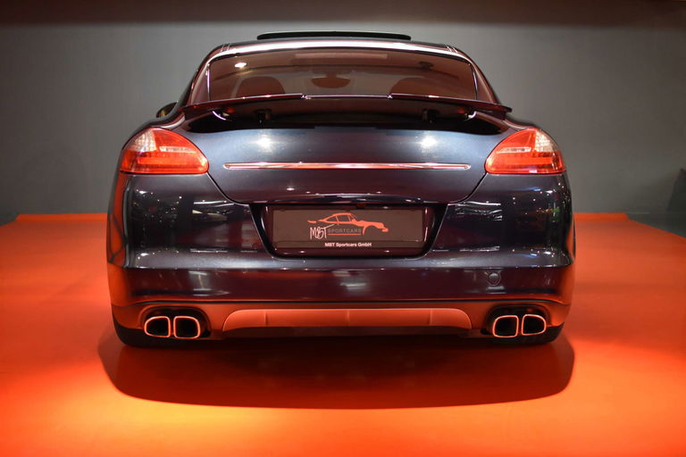 Porsche Panamera Turbo S