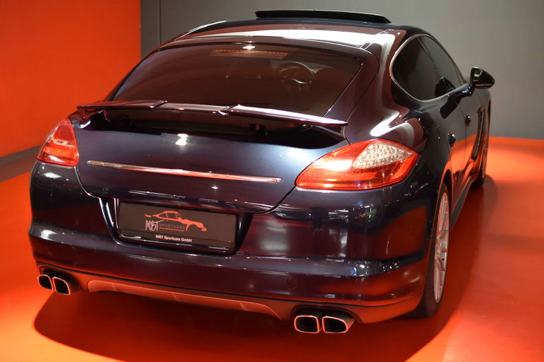 Porsche Panamera Turbo S