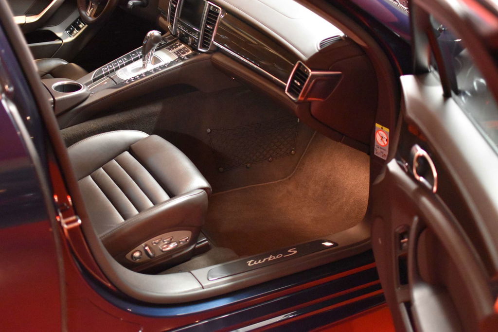 Porsche Panamera Turbo S