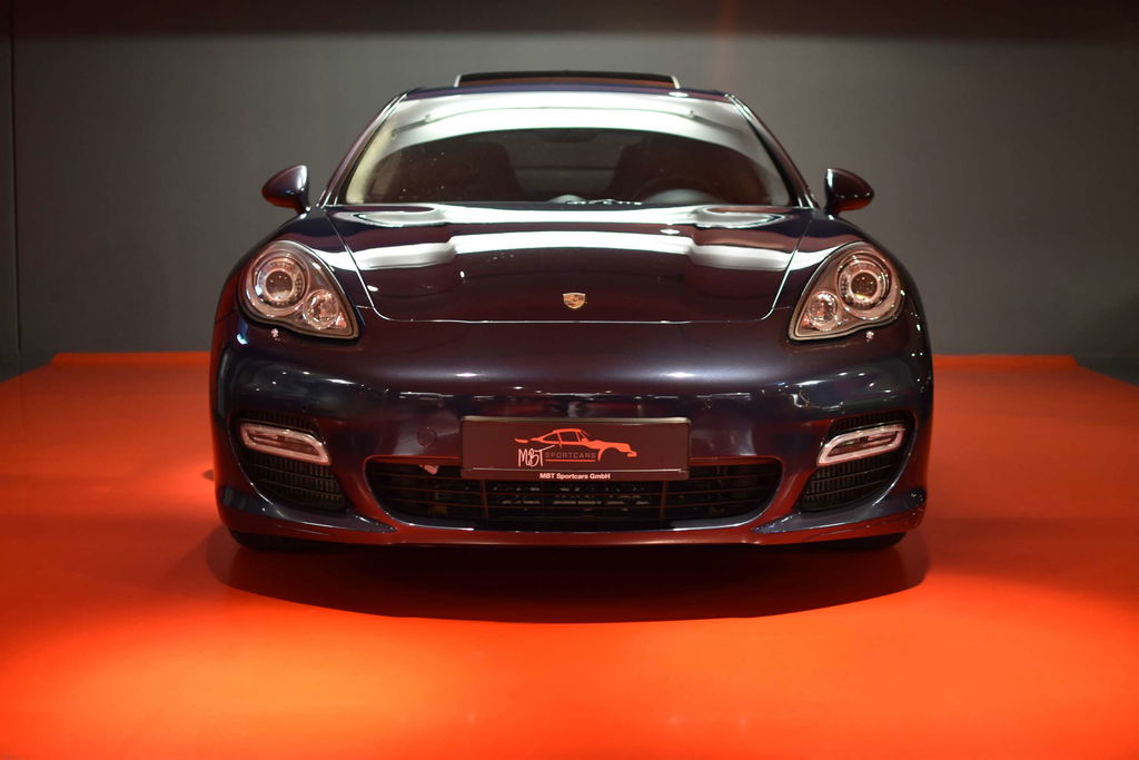 Porsche Panamera Turbo S
