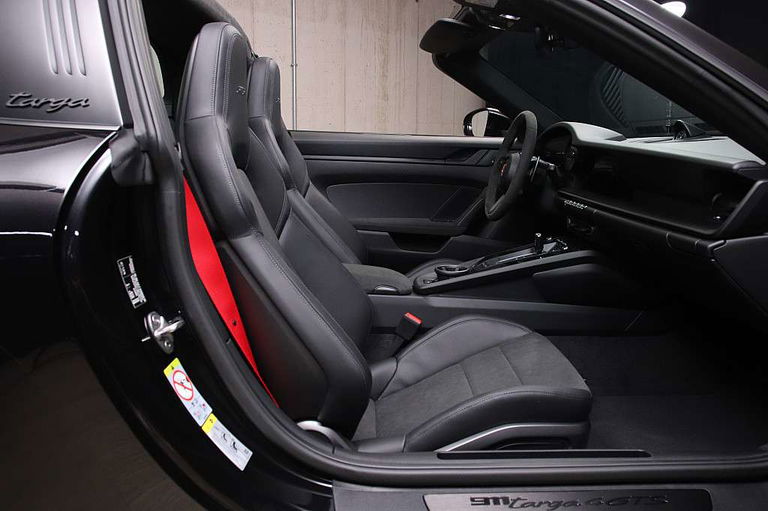 Porsche 992 Targa 4 GTS