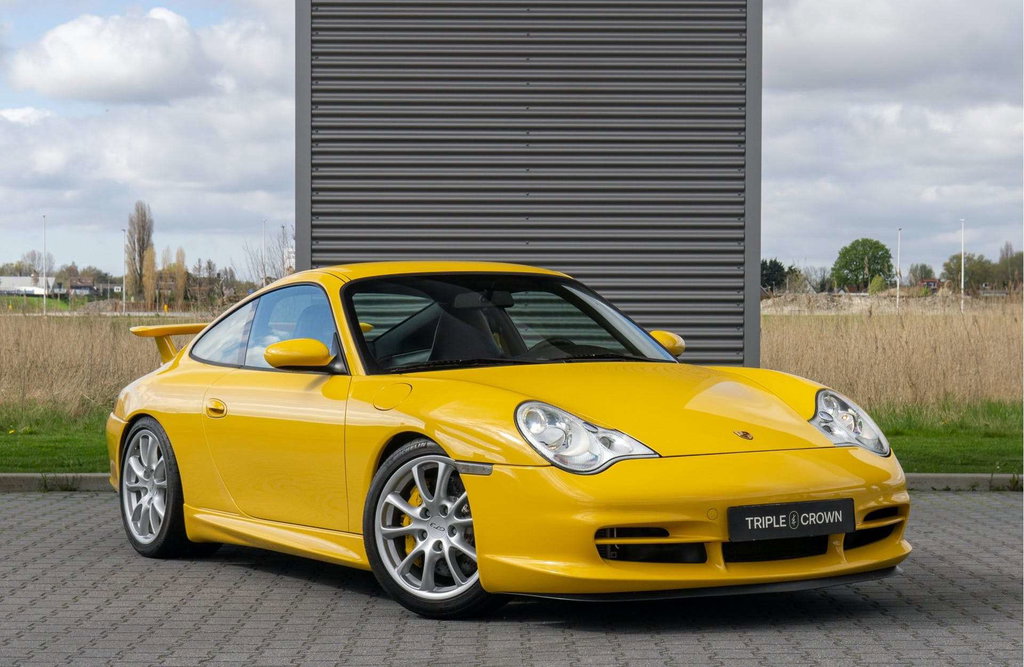 2004 Porsche 911 (996) GT3 in Speed Yellow