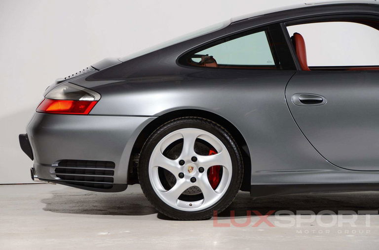 Porsche 996 Carrera 4S