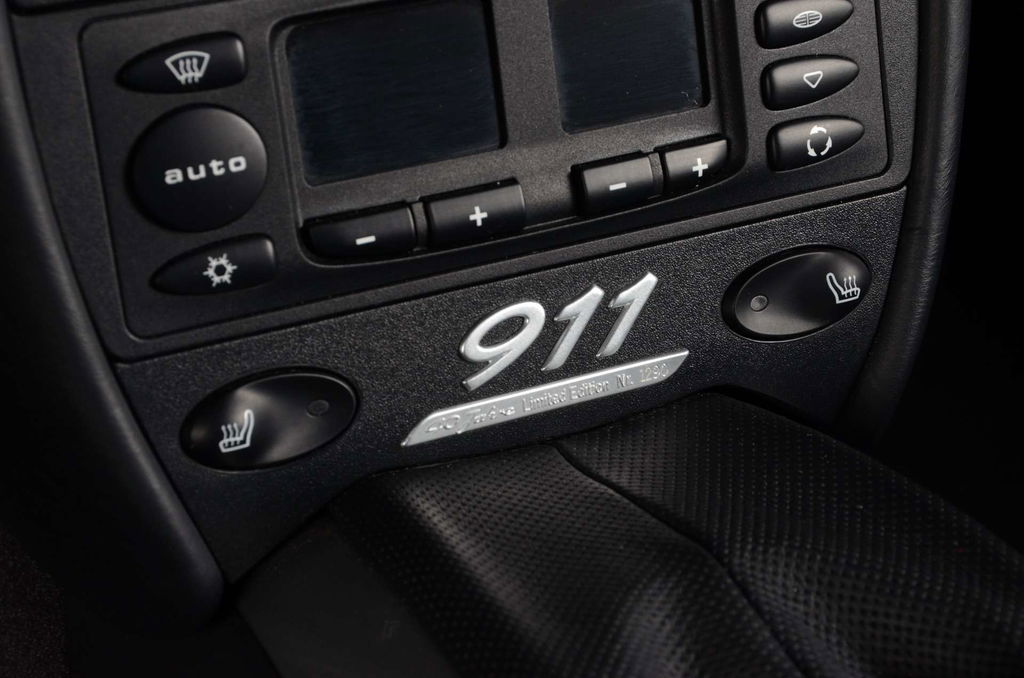 Porsche 996.2 Carrera “40 Jahre 911”