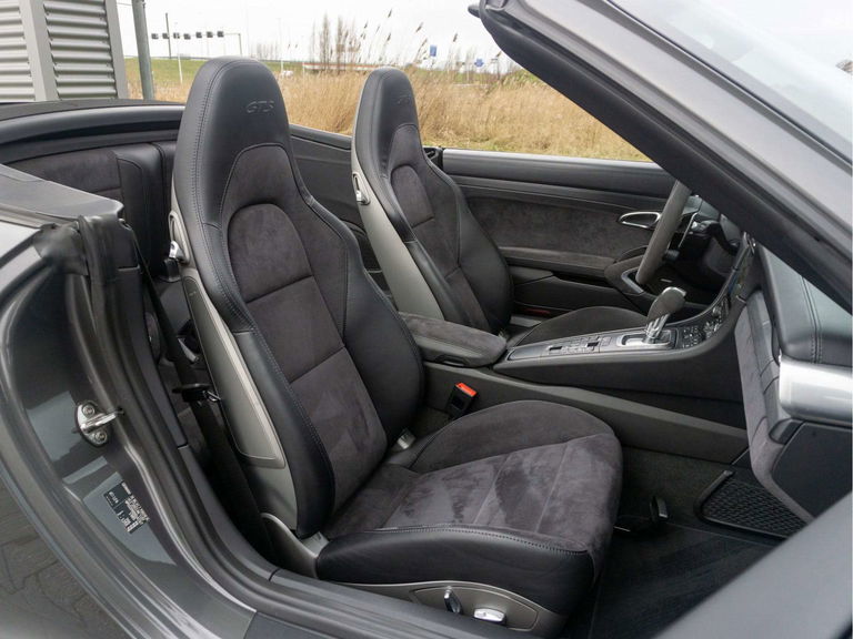 Porsche 991.2 Carrera GTS