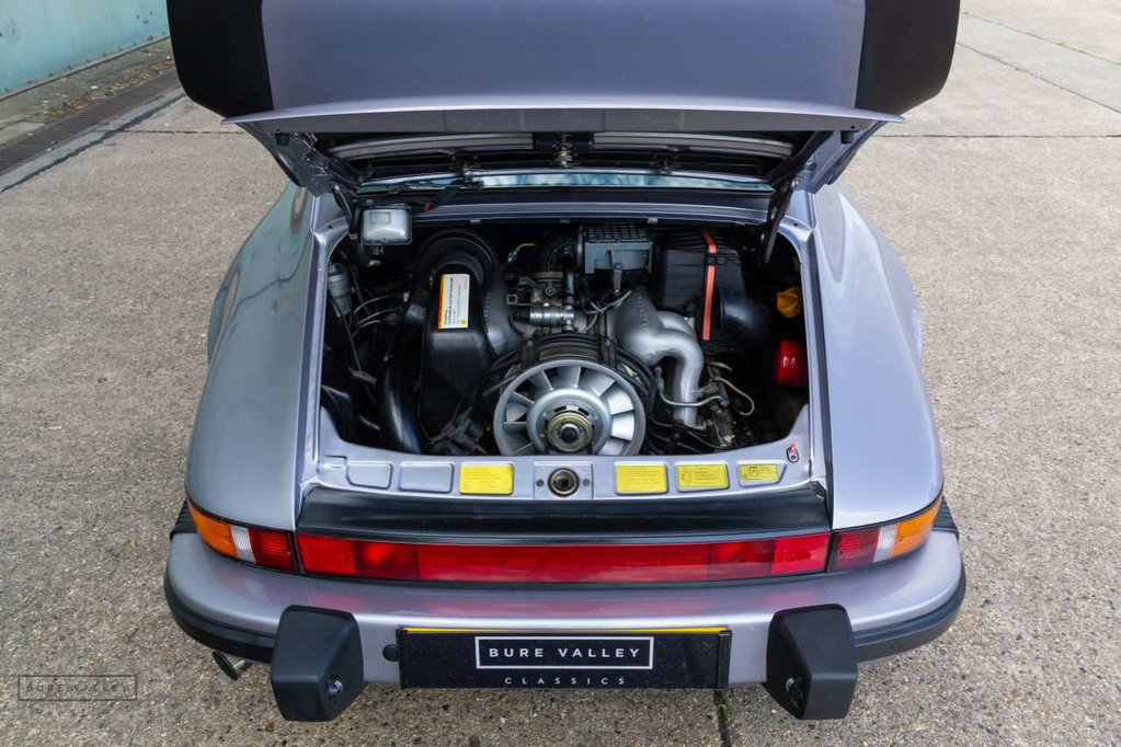 Porsche 911 Carrera 3.2